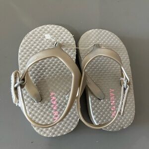 Old navy girls t strap sandals